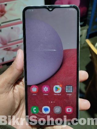 Samsung A13 একেবারে নতুনের মতই আছে